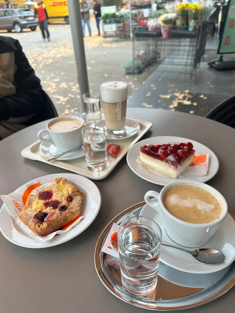 Essen und Trinken photo 1