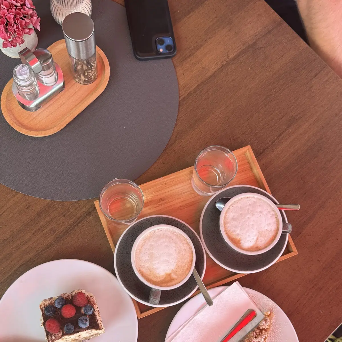 Essen und Trinken photo 3