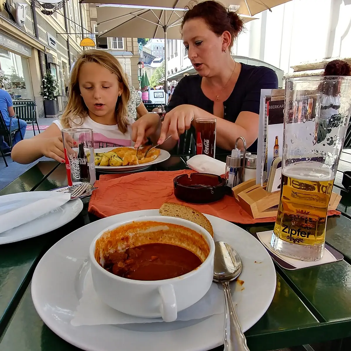 Essen und Trinken photo 3