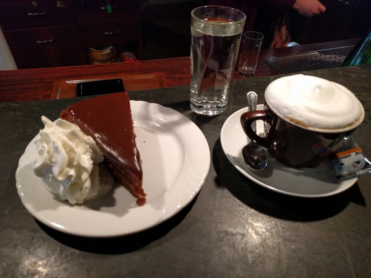 Essen und Trinken photo 2