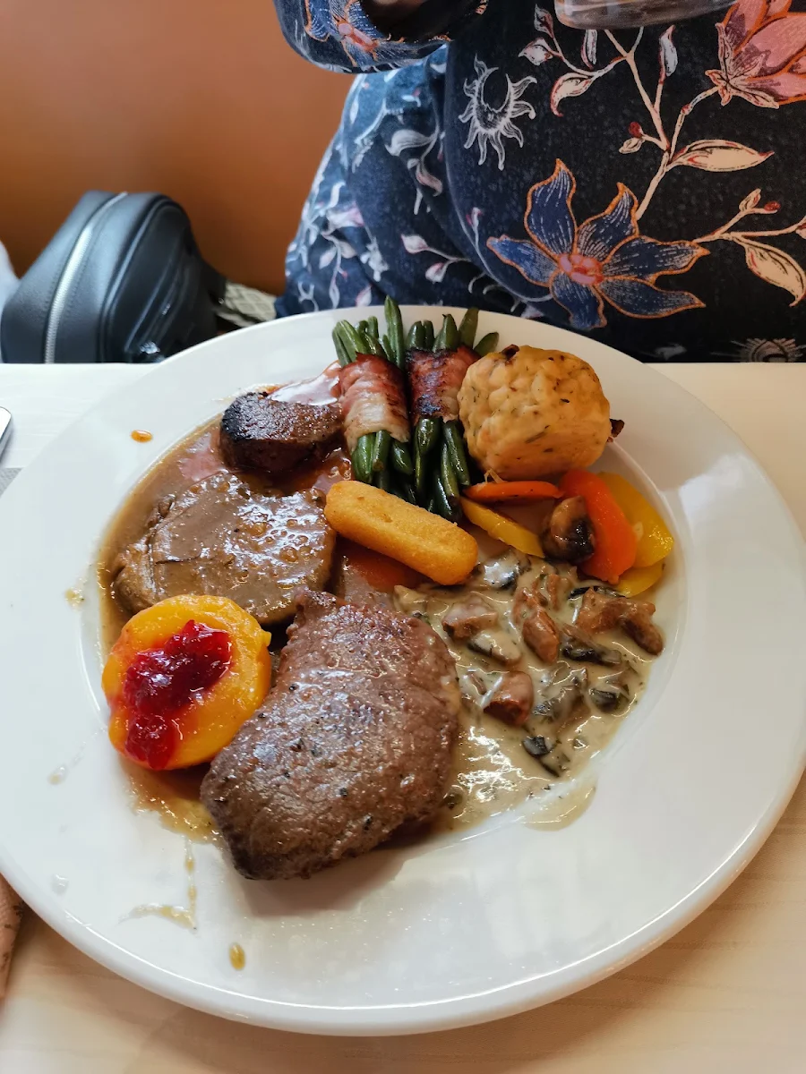 Essen und Trinken photo 3
