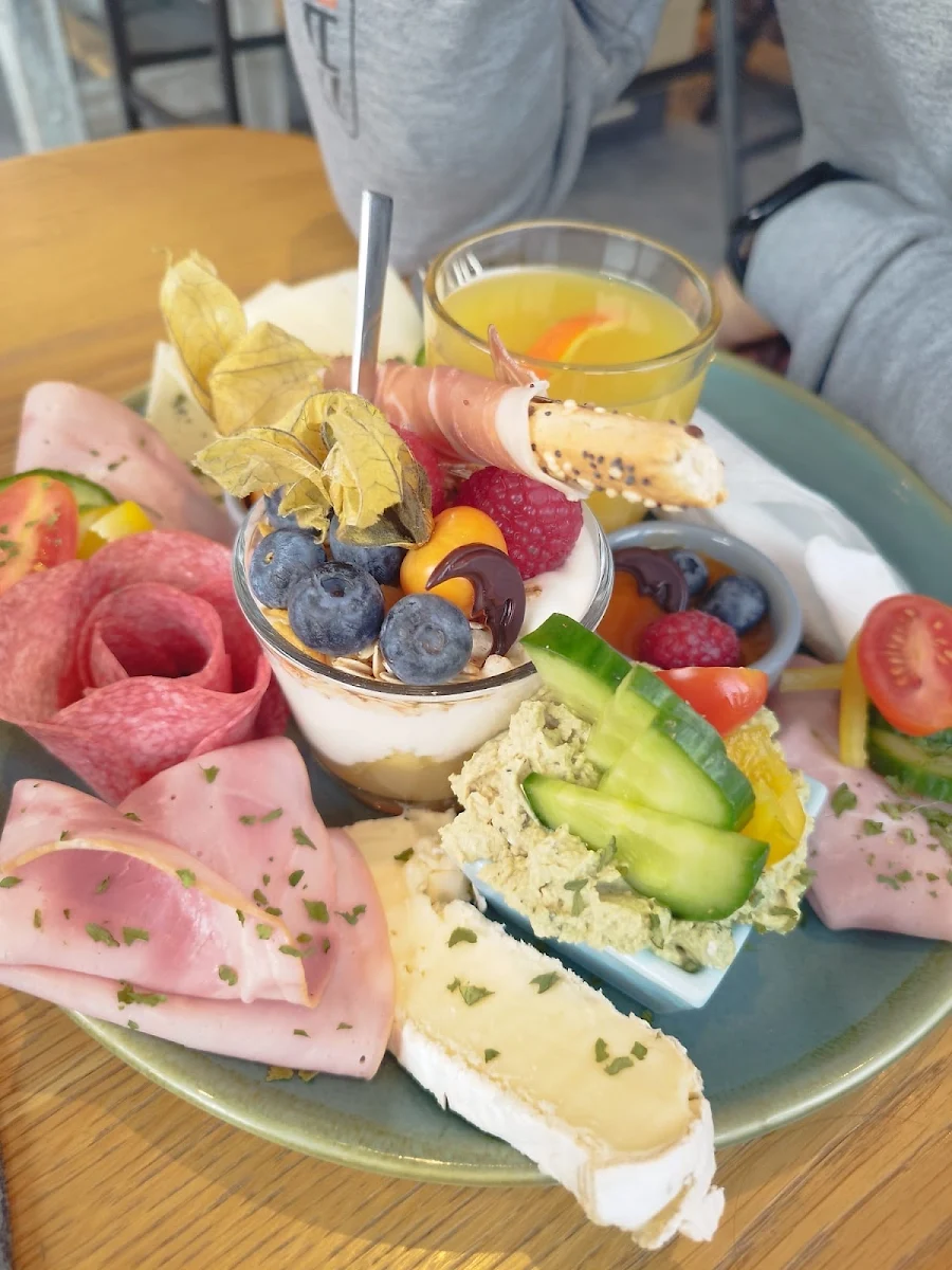 Essen und Trinken photo 2