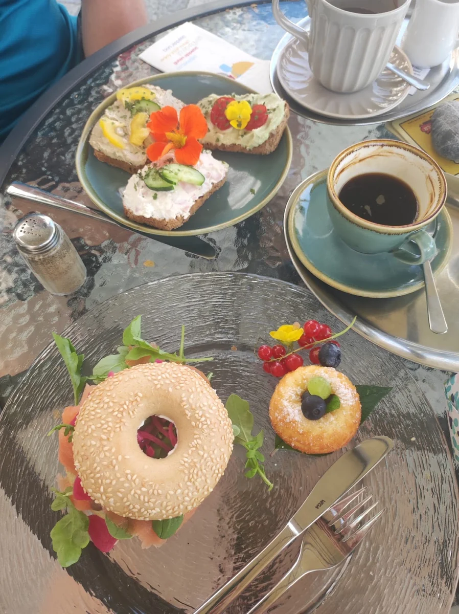 Essen und Trinken photo 3