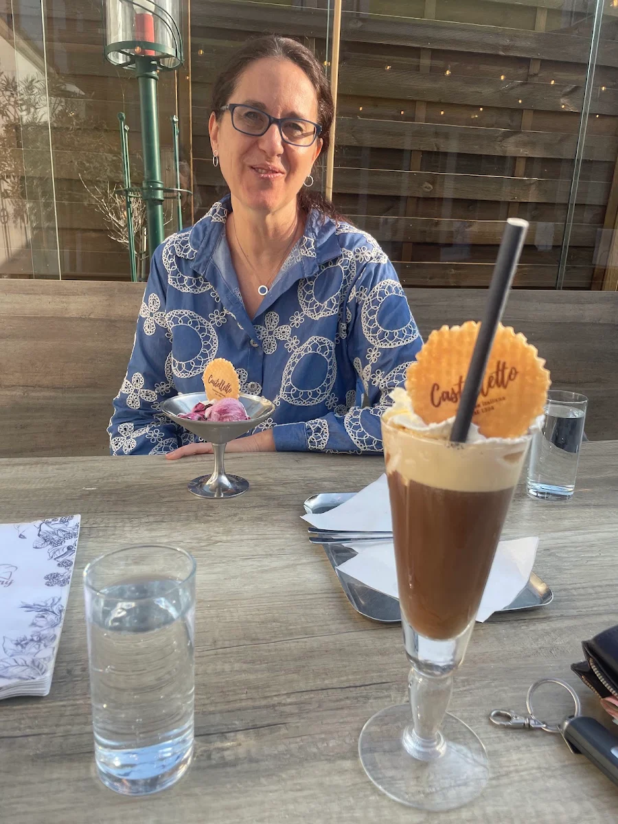 Essen und Trinken, Der Eissalon Laxenburg