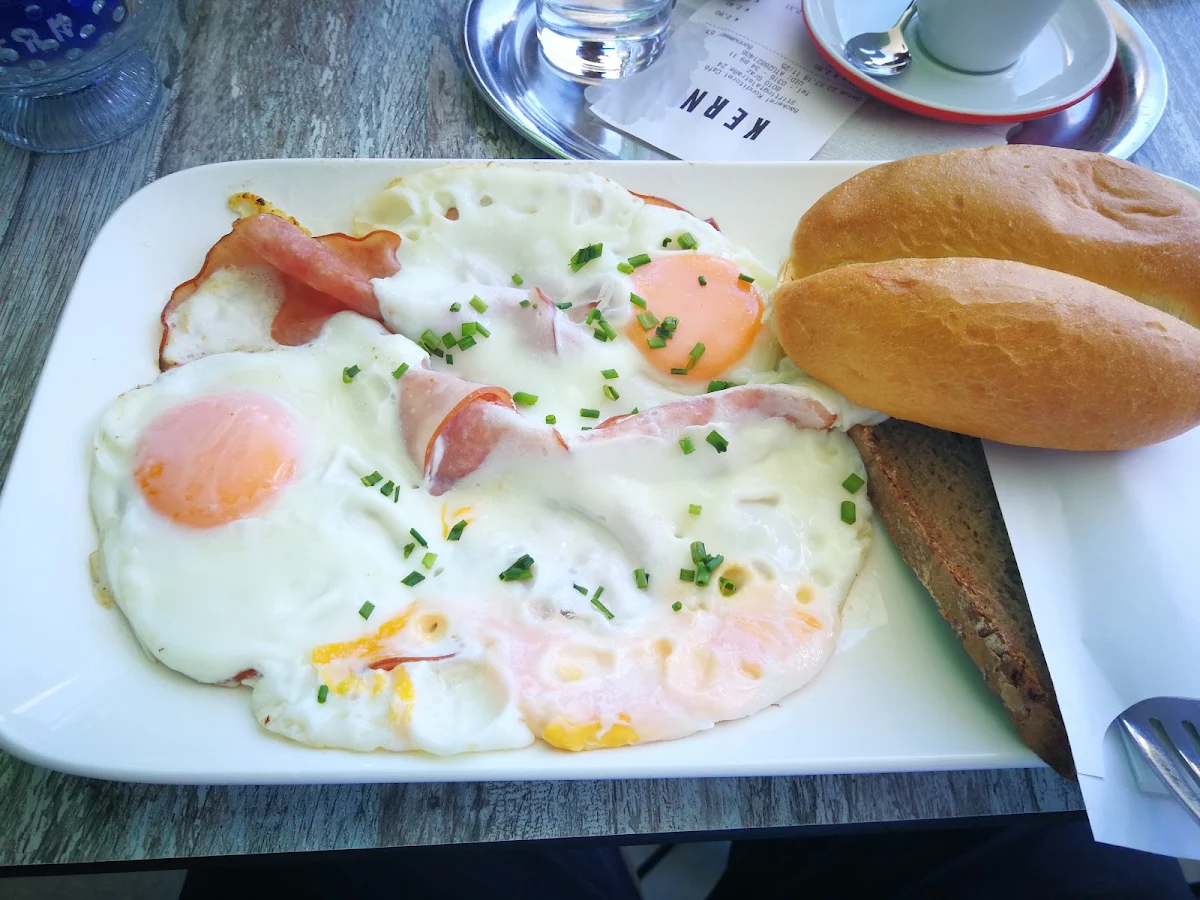 Essen und Trinken photo 3