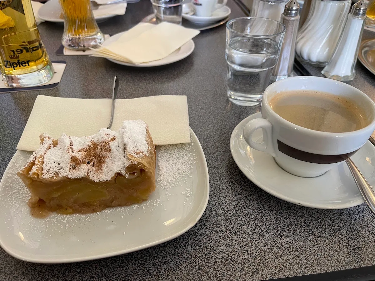 Essen und Trinken photo 3