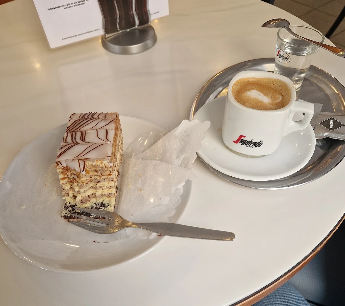 Essen und Trinken photo 3