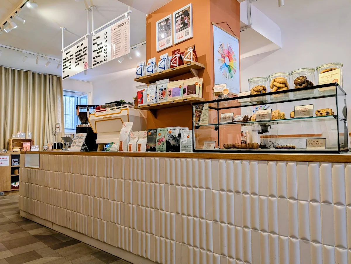 Café LIEBEN WIR Coffee Concept Store Titelbild