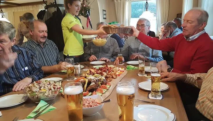Essen und Trinken photo 2