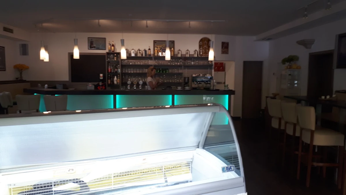 Atmosphäre, Cafe - Pub Schlingerl