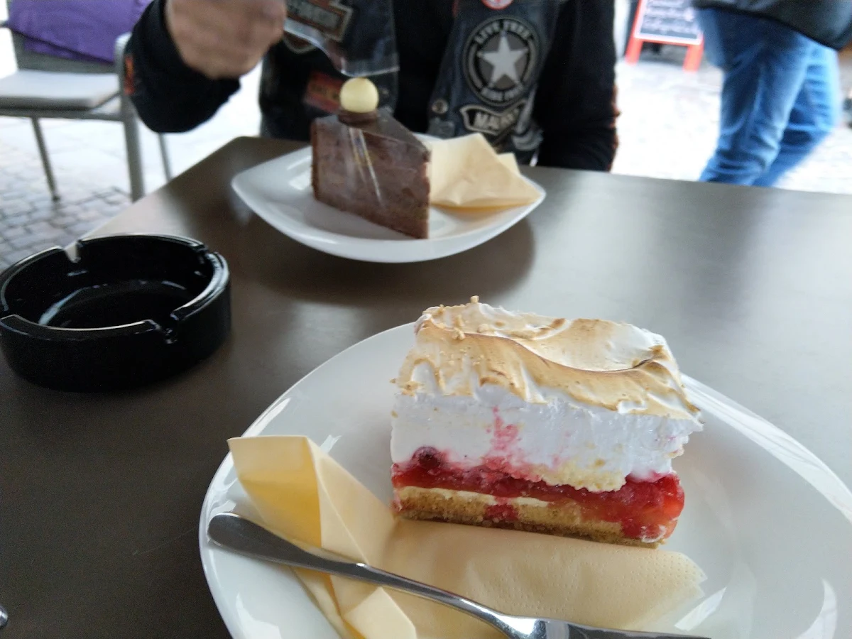 Essen und Trinken photo 2