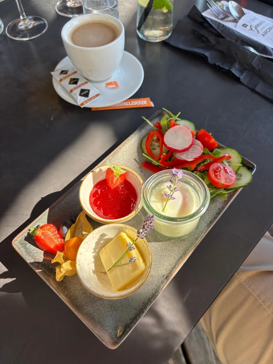 Essen und Trinken photo 2