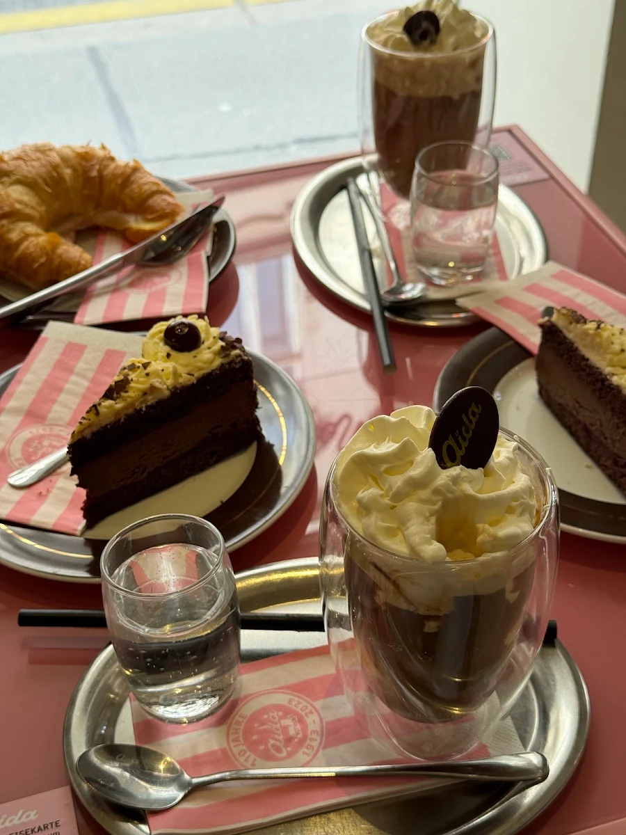 Essen und Trinken photo 2