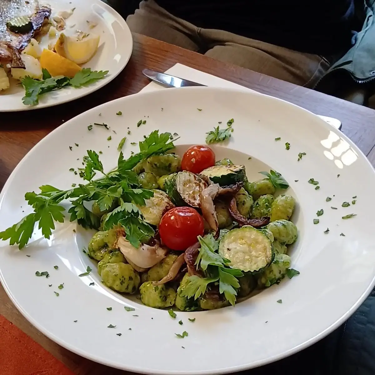 Essen und Trinken photo 2