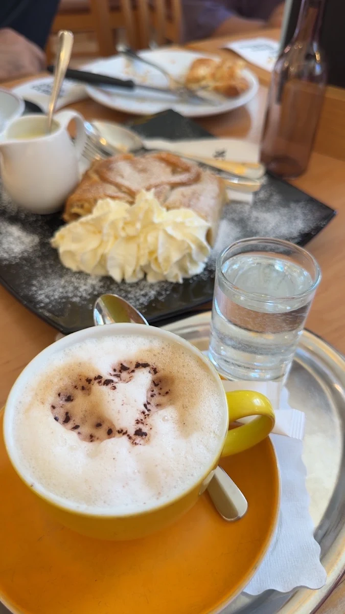 Essen und Trinken photo 1