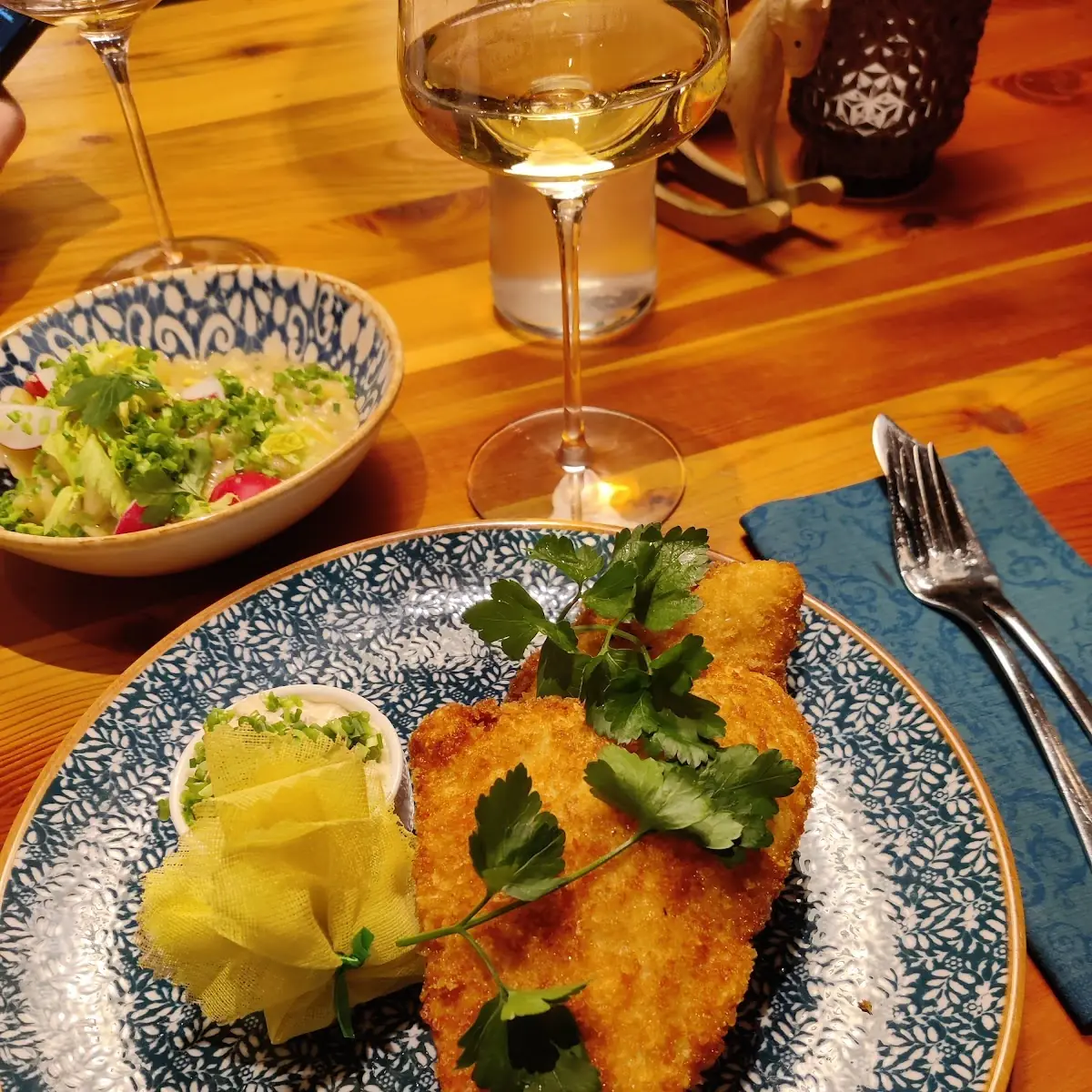 Essen und Trinken, Wirtshaus am Kampesberg