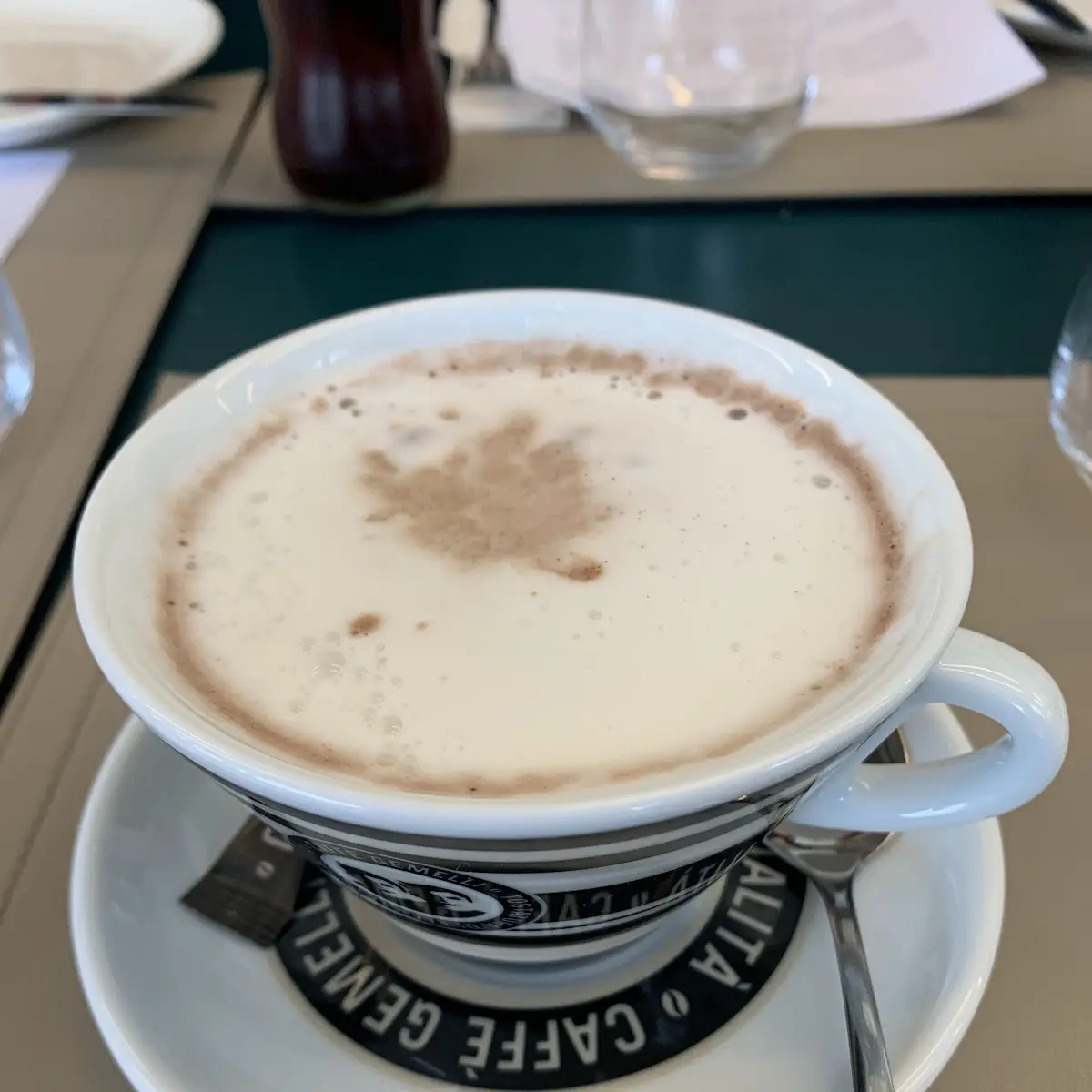 Essen und Trinken, Wirtshaus am Kampesberg
