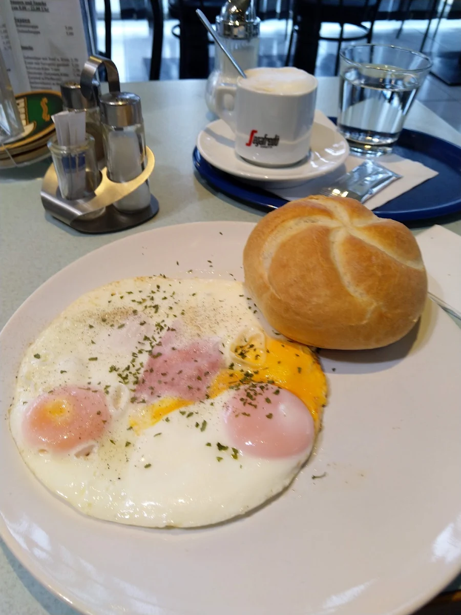 Essen und Trinken photo 2