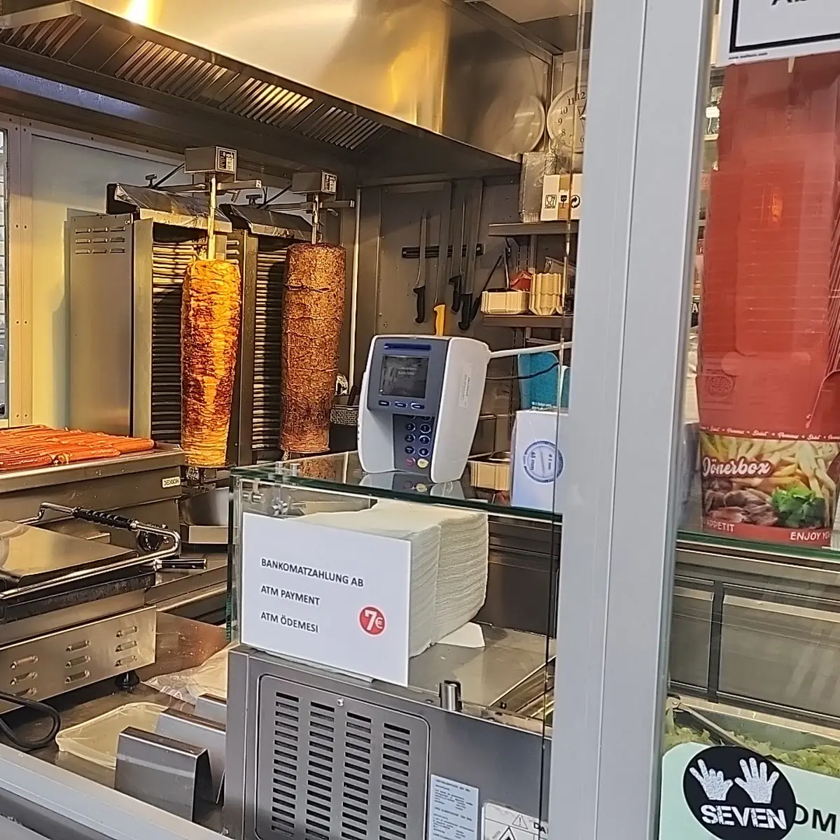 WEST - Würstelstand & Kebab Titelbild
