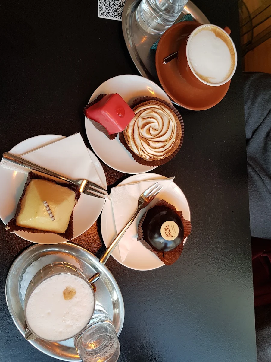 Essen und Trinken photo 2
