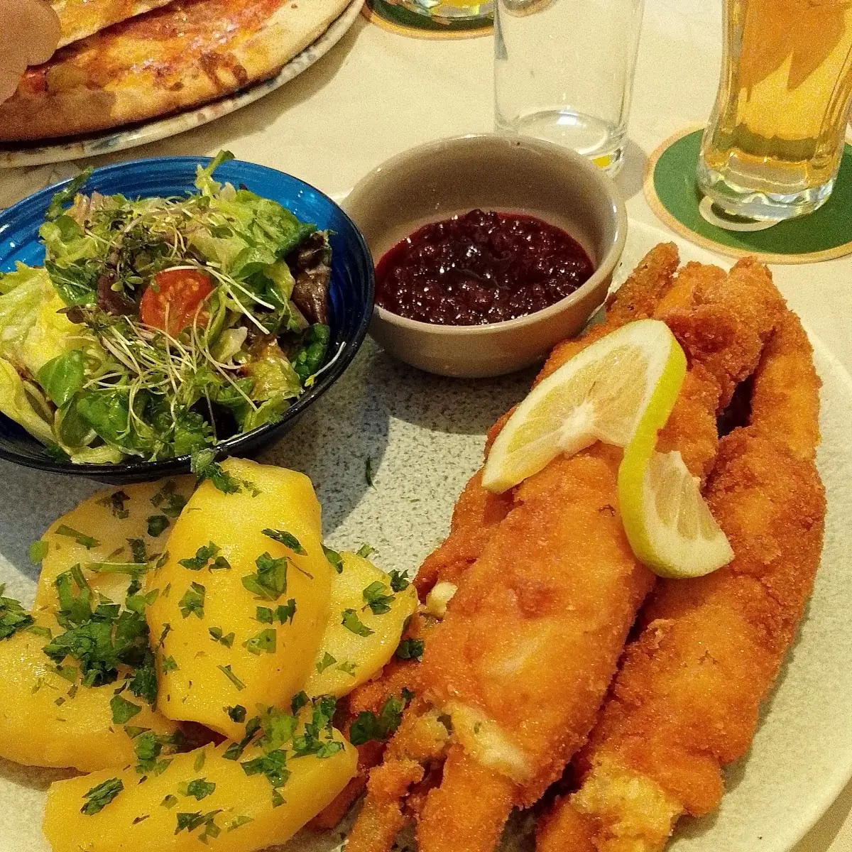 Essen und Trinken photo 2