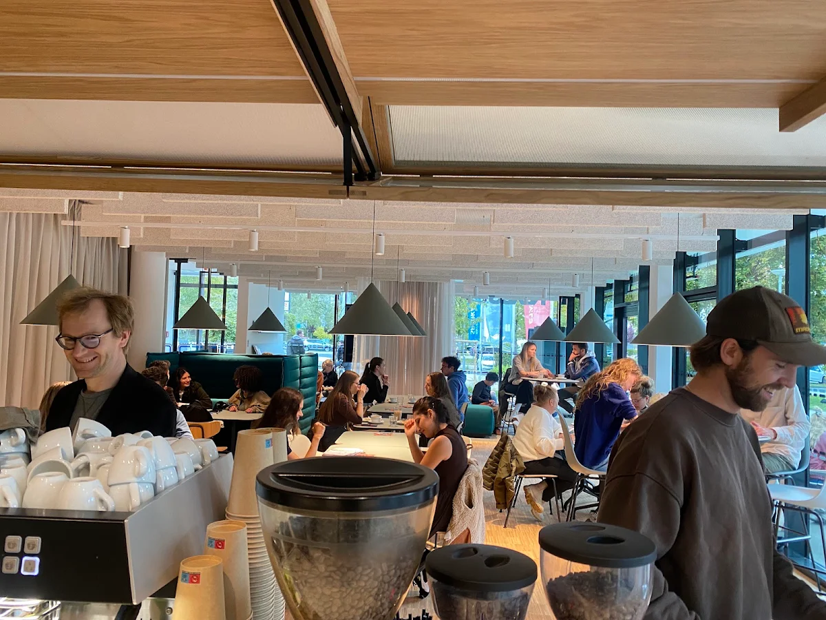 Cafe como Titelbild