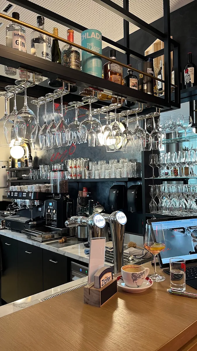 cafébar TESTA ROSSA enzo Titelbild