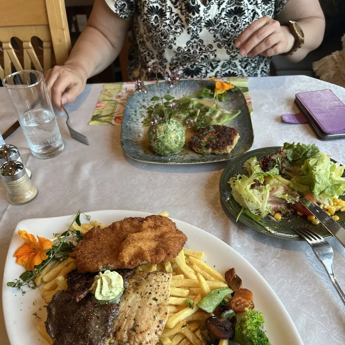Essen und Trinken photo 2