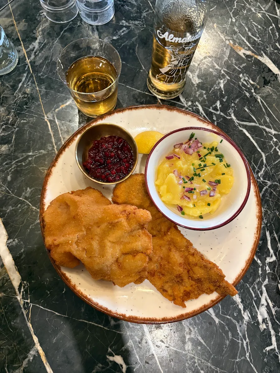 Essen und Trinken photo 1