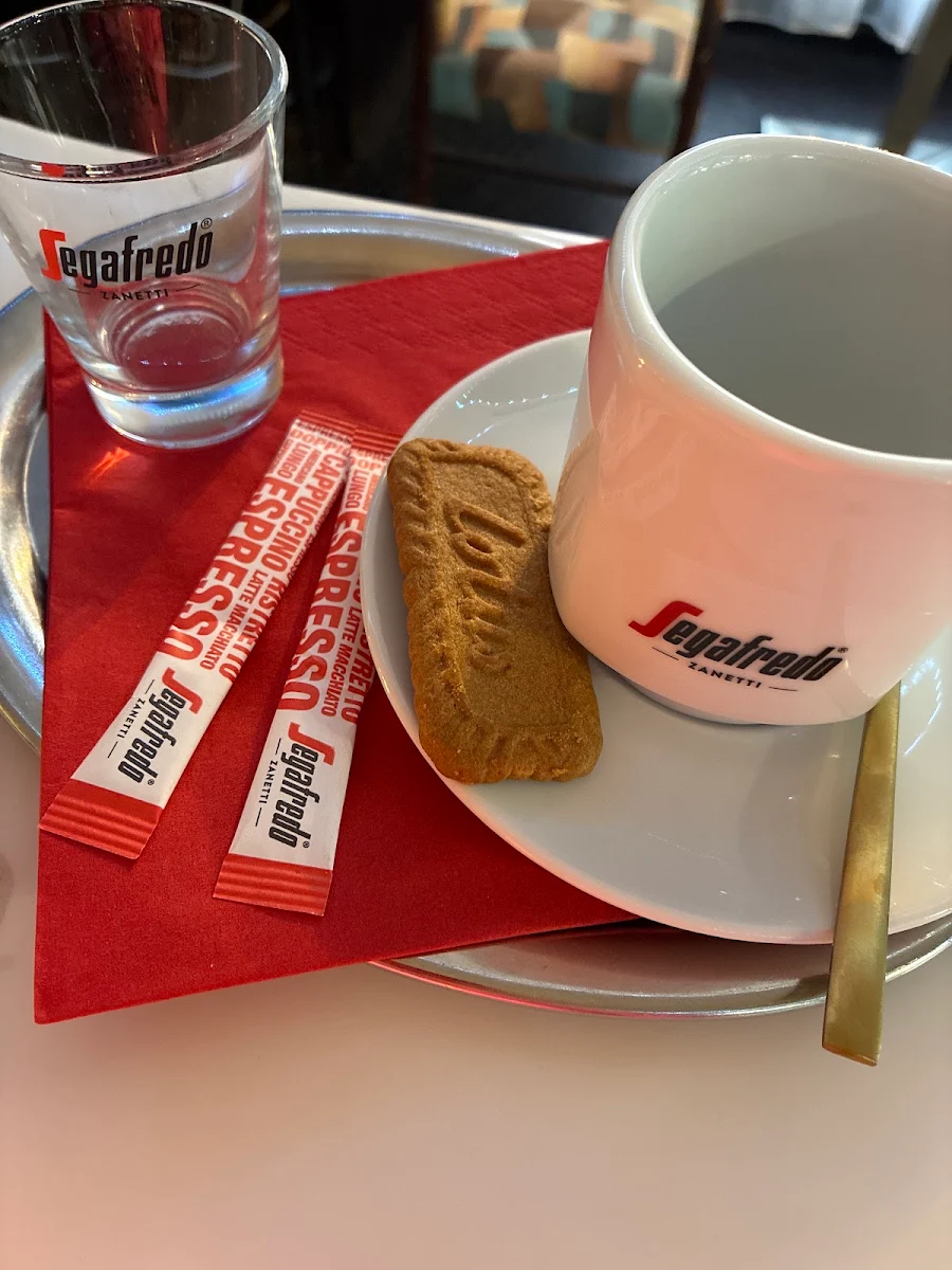 Essen und Trinken photo 1