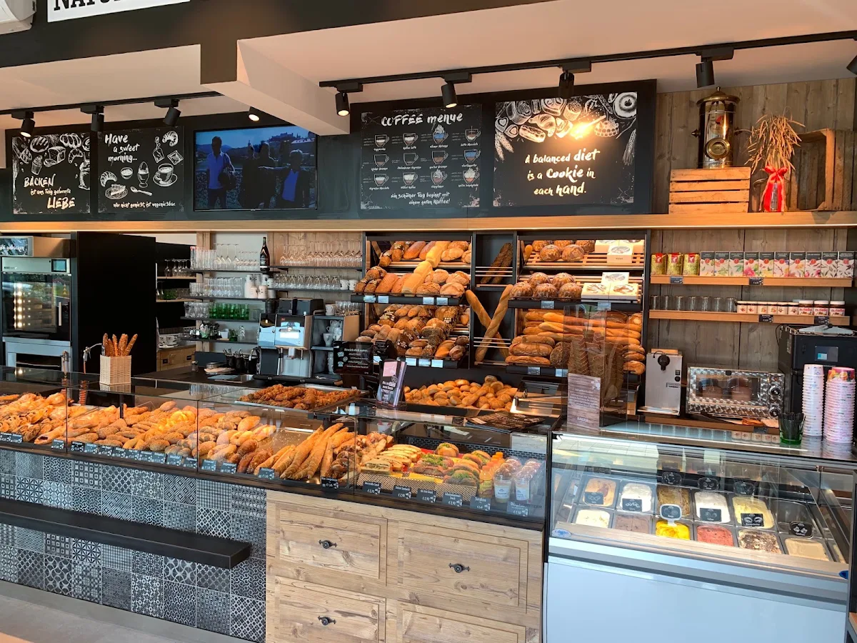 Bäckerei Cafe Konditorei Bauer Titelbild