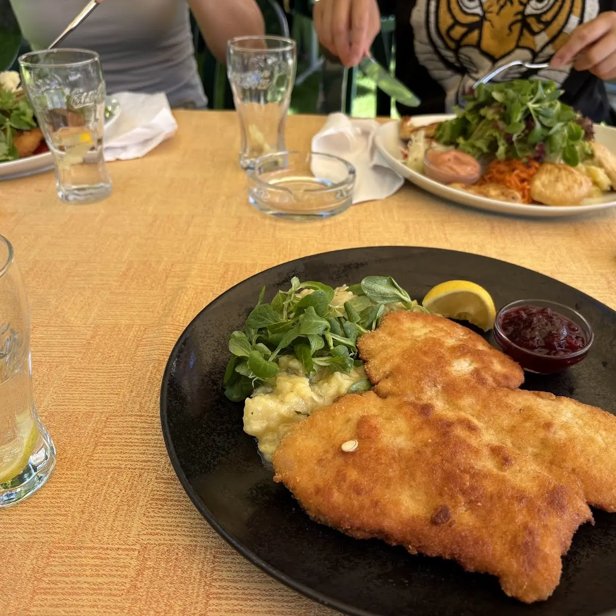 Essen und Trinken photo 1