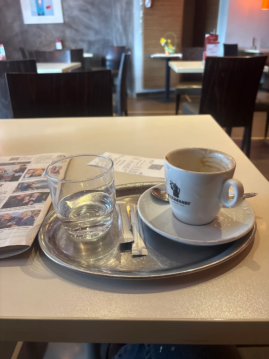 Essen und Trinken photo 1
