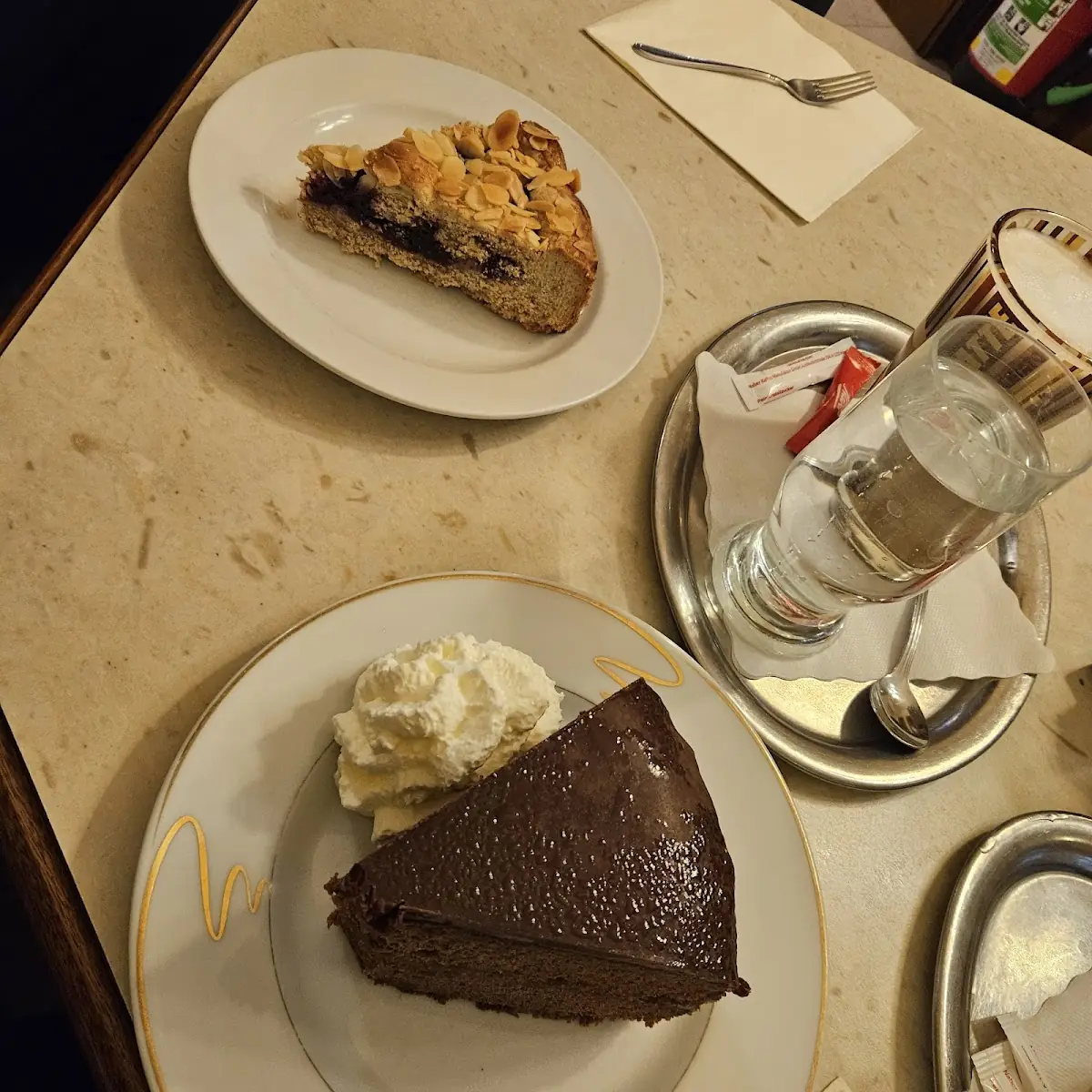 Essen und Trinken photo 3