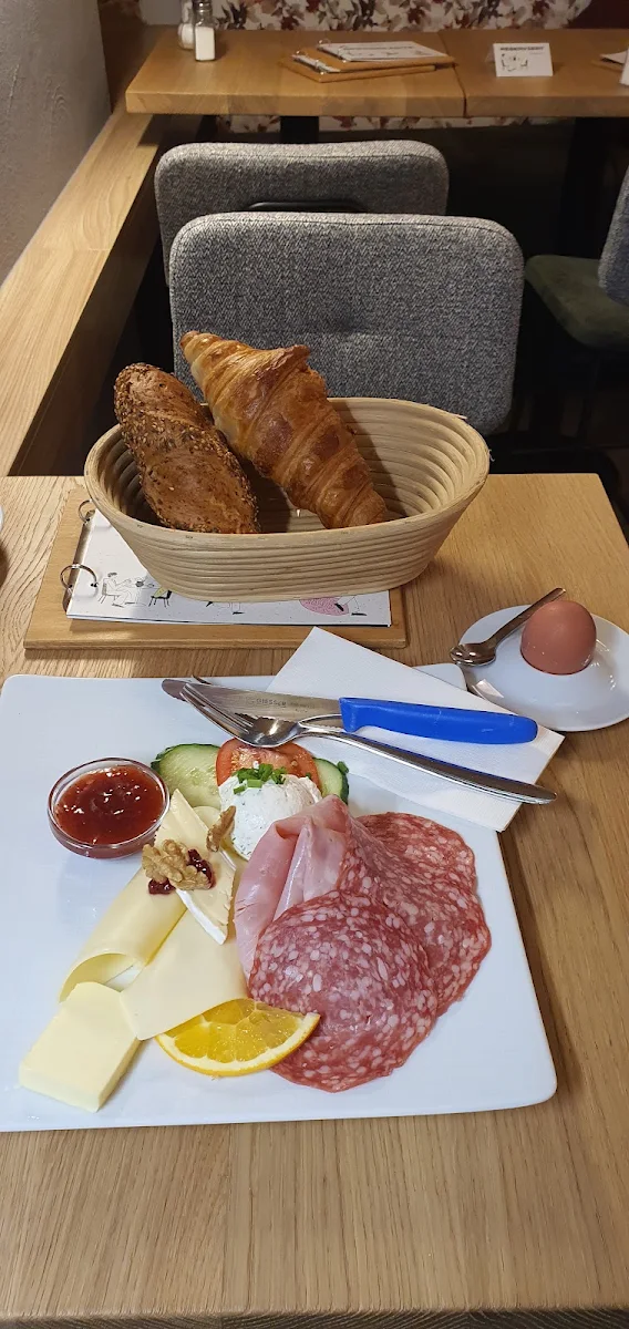 Essen und Trinken photo 3