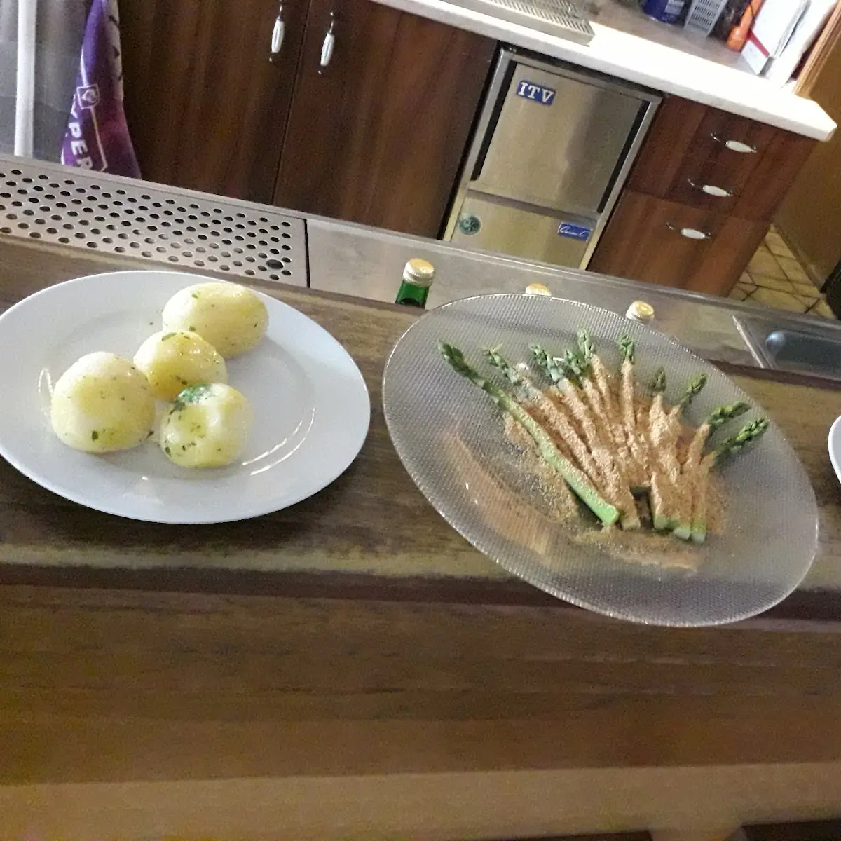 Essen und Trinken photo 1