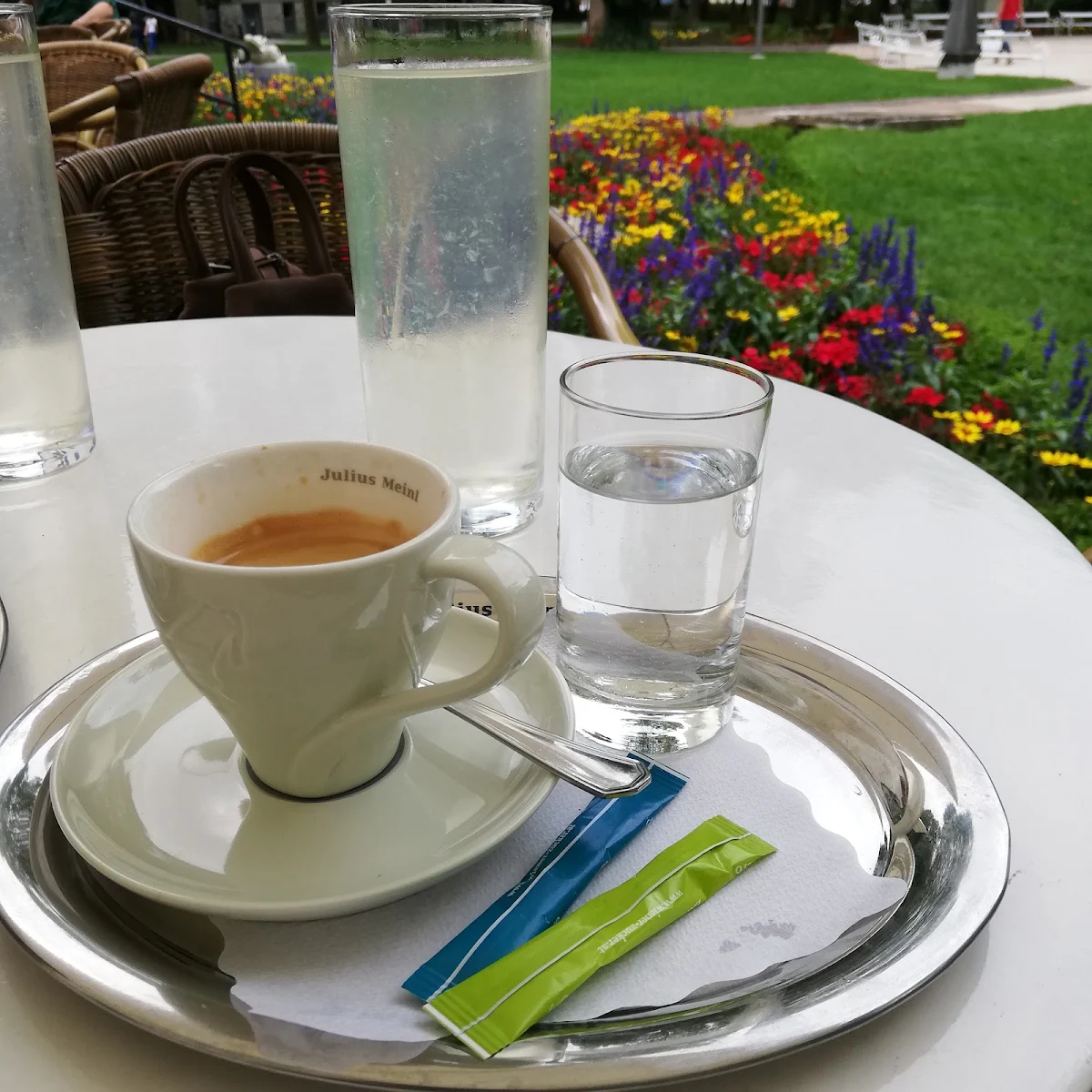 Essen und Trinken photo 3