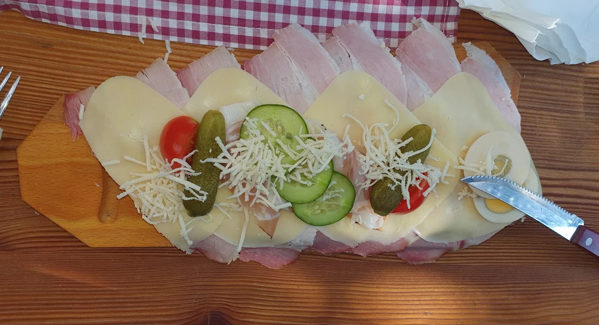 Essen und Trinken, Buschenschank Trummer