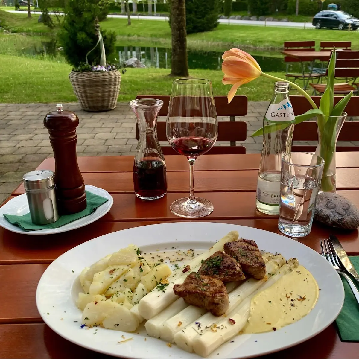 Essen und Trinken photo 1