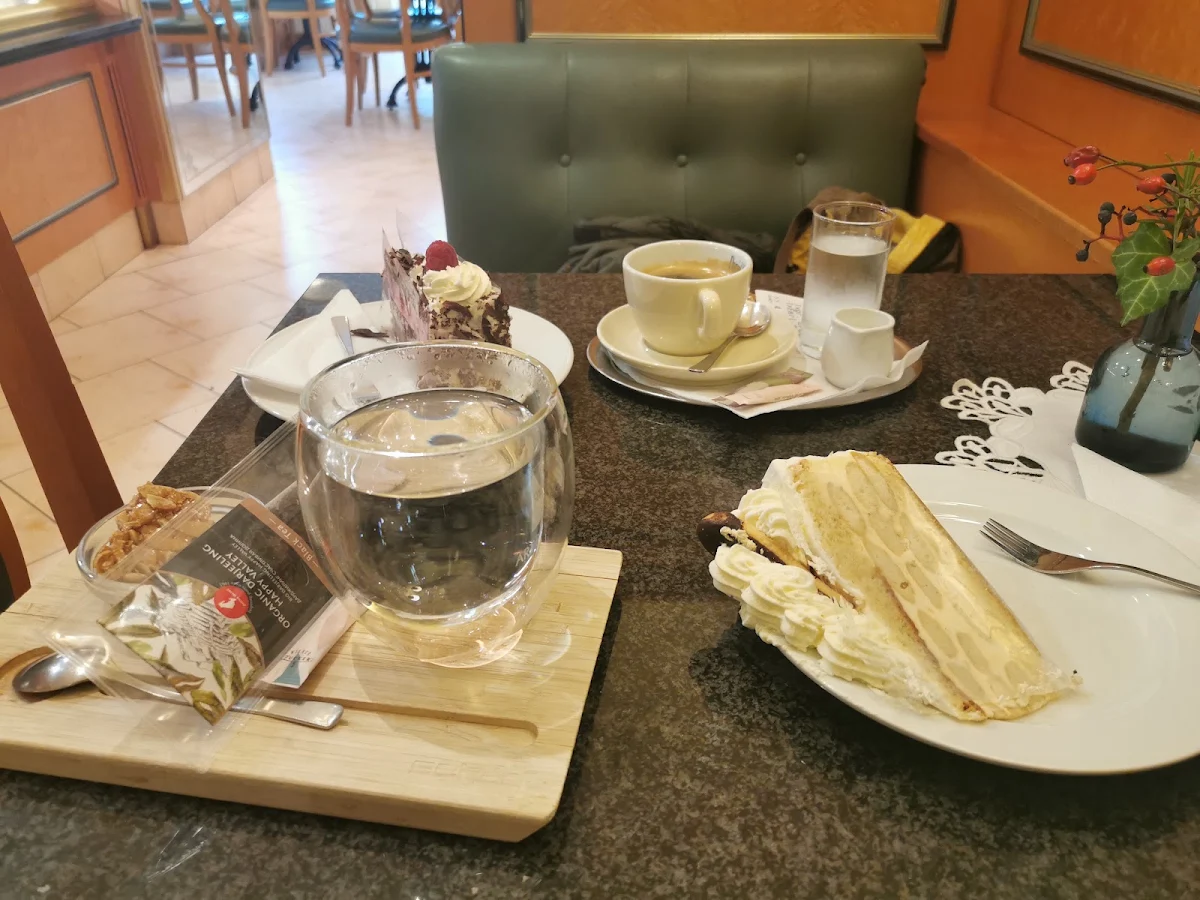Essen und Trinken photo 3