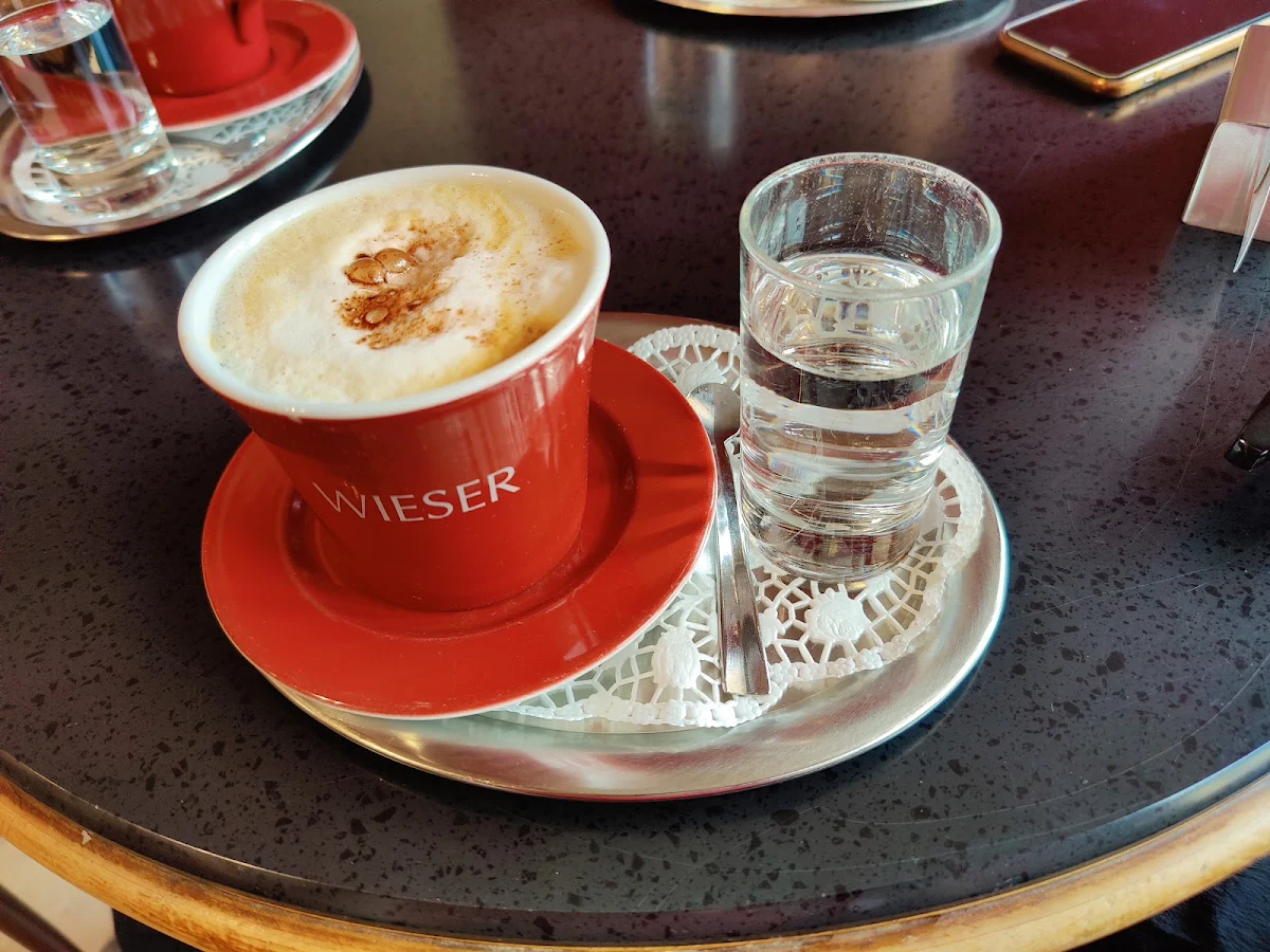 Essen und Trinken photo 1