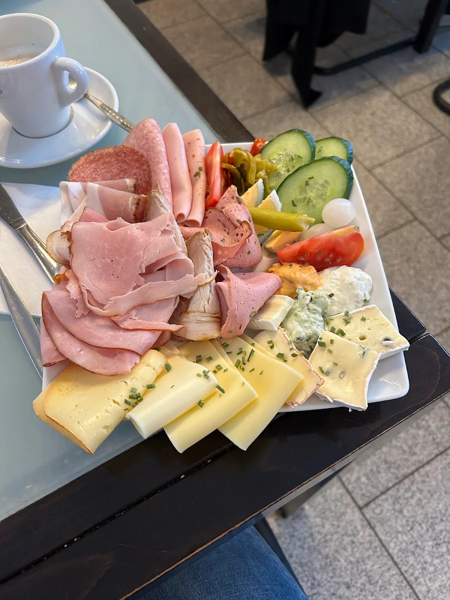 Essen und Trinken photo 3