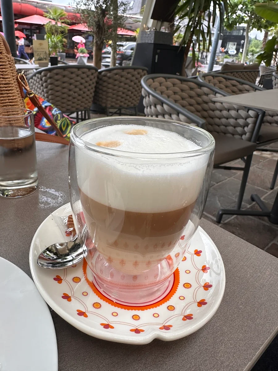 Essen und Trinken photo 2