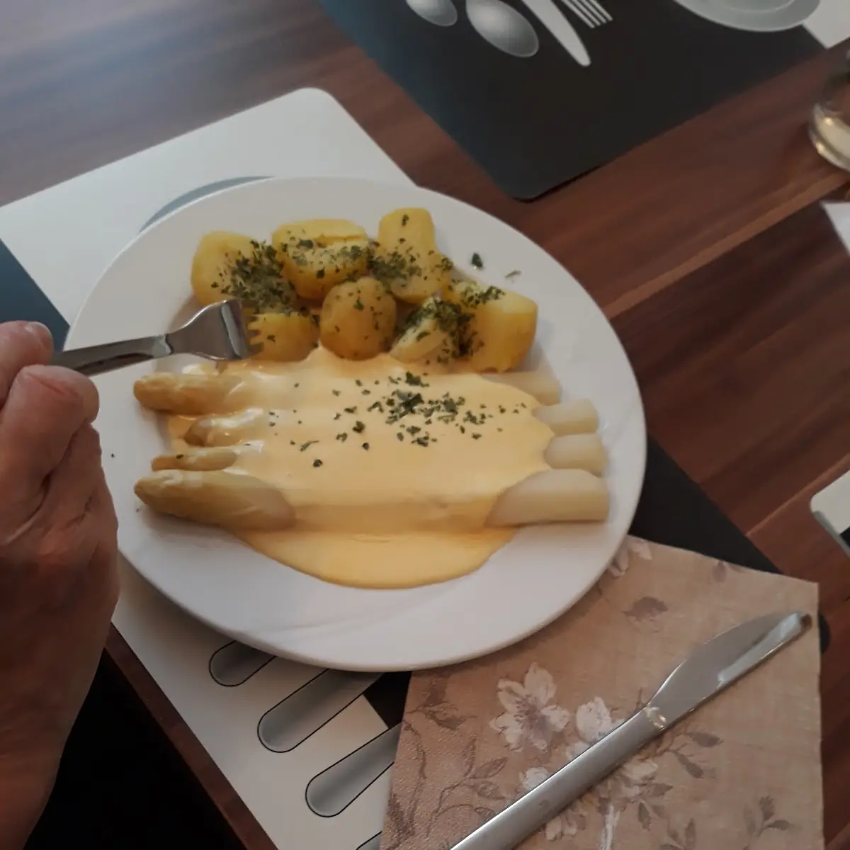 Essen und Trinken photo 1