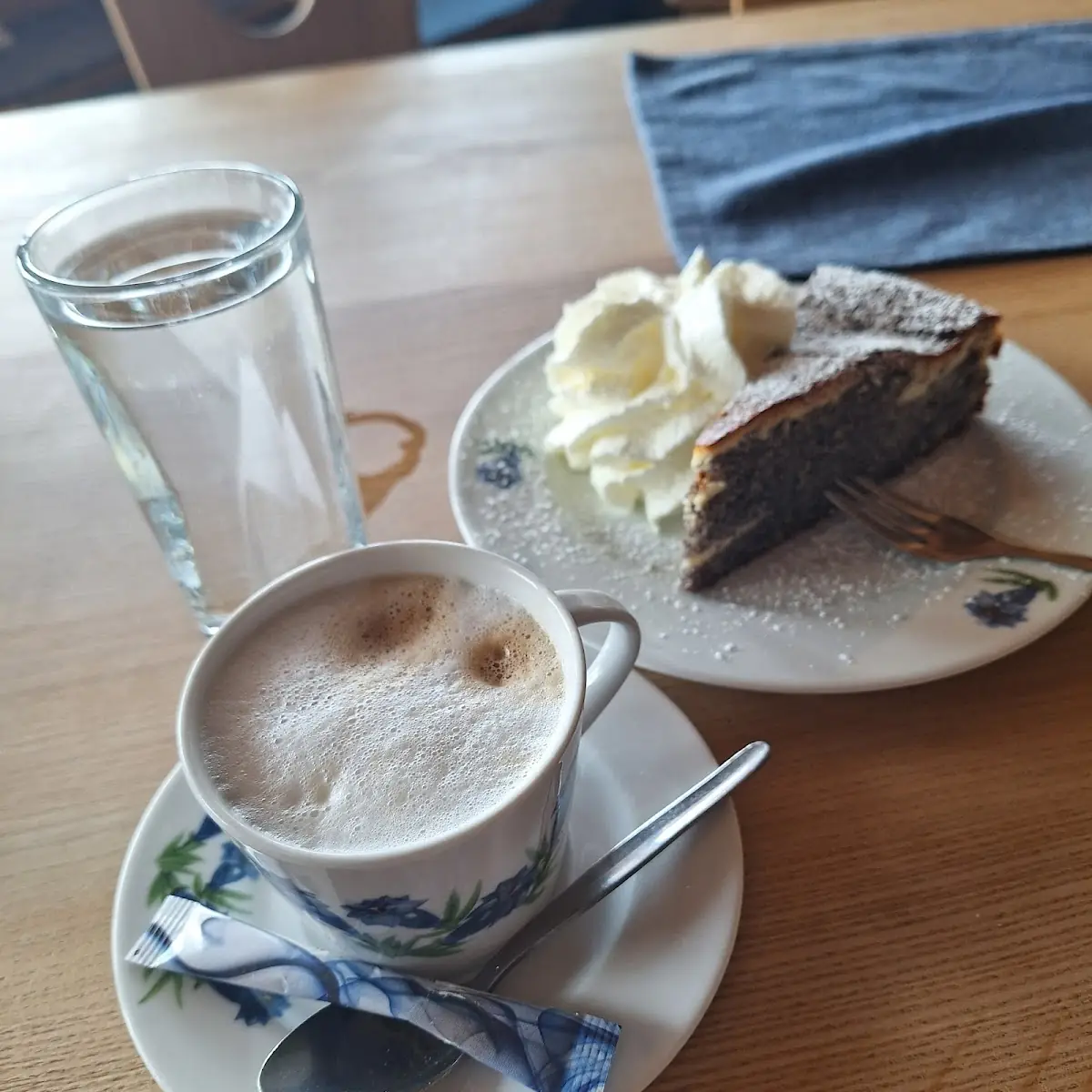 Essen und Trinken photo 3