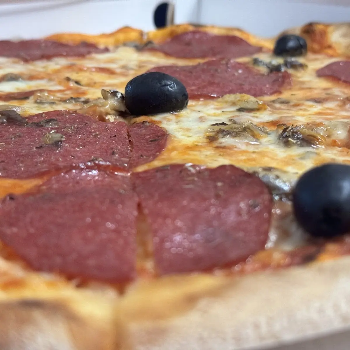 Essen und Trinken, Pizzeria Amici