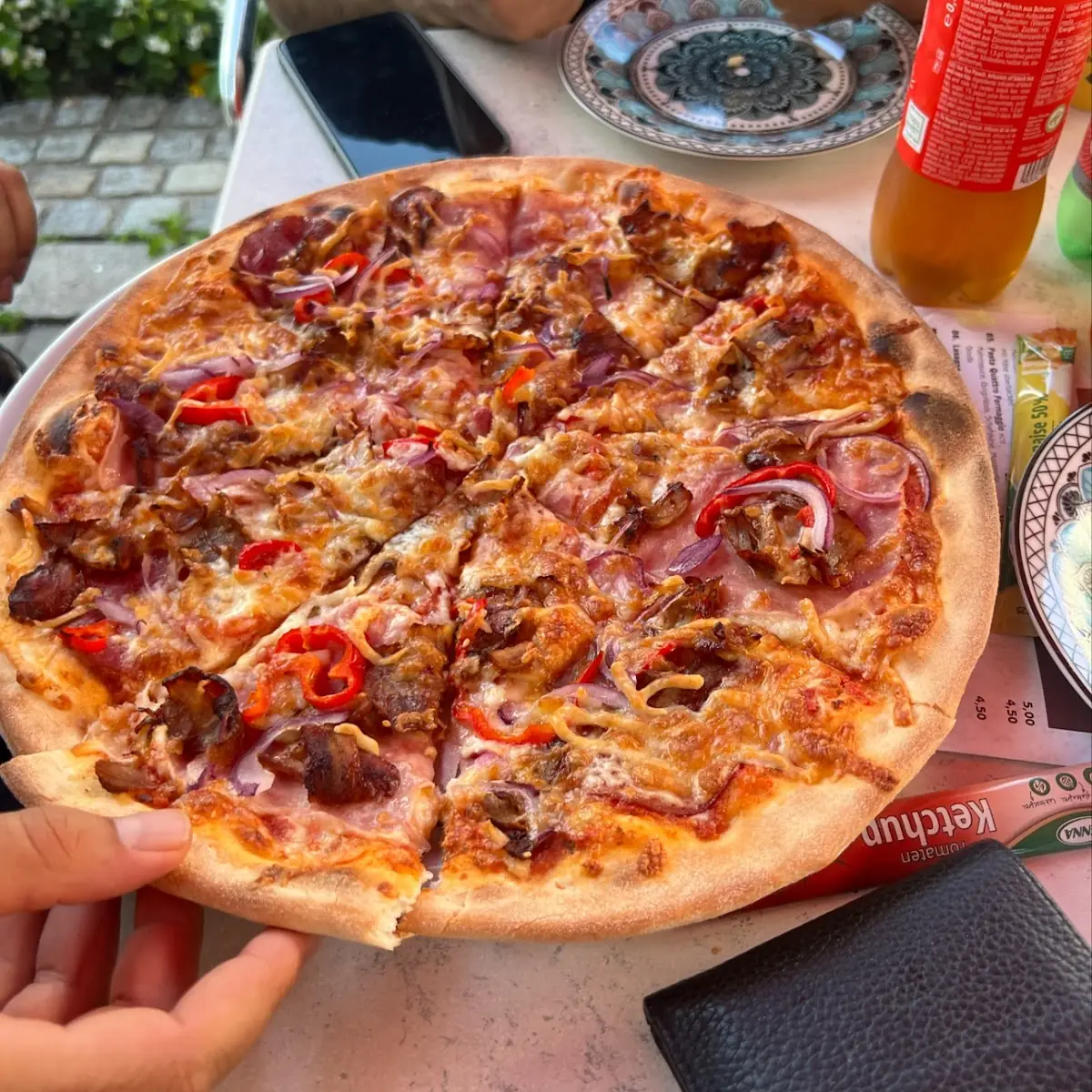 Essen und Trinken, Pizzeria Ateneo