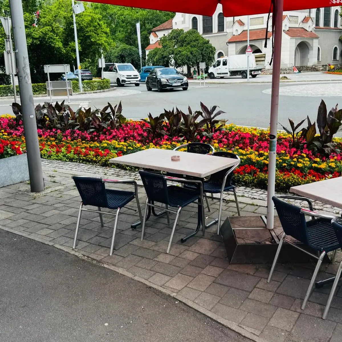 Atmosphäre, Pizzeria Ateneo