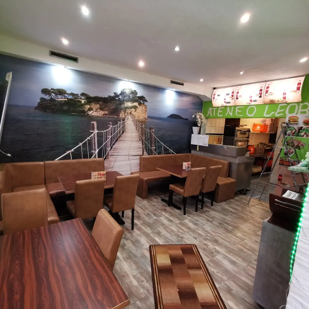 Atmosphäre, Pizzeria Ateneo
