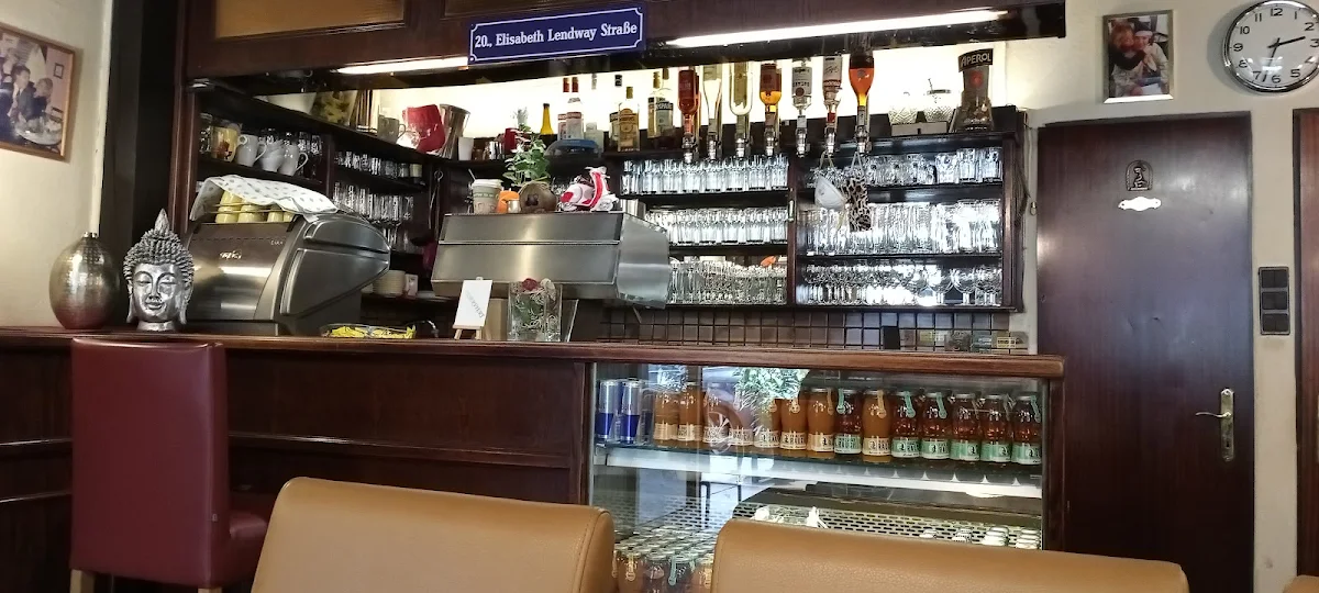 Kleines Café Titelbild